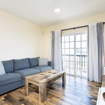 Casa Totalmente Renovada En Zona Muy Tranquila!!! Vistas Al Mar Y Montana