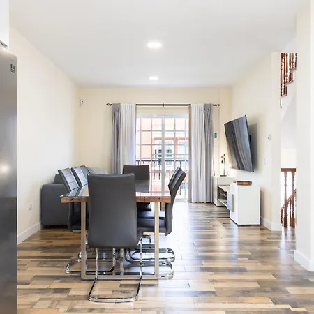 Nyaraló Casa Totalmente Renovada En Zona Muy Tranquila!!! Vistas Al Mar Y Montana