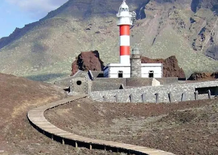 Casa Totalmente Renovada En Zona Muy Tranquila!!! Vistas Al Mar Y Montana * Buenavista del Norte