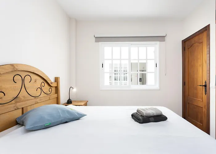 Casa Totalmente Renovada En Zona Muy Tranquila!!! Vistas Al Mar Y Montana *