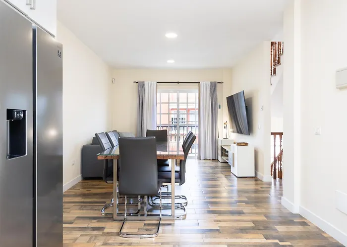 Nyaraló Casa Totalmente Renovada En Zona Muy Tranquila!!! Vistas Al Mar Y Montana