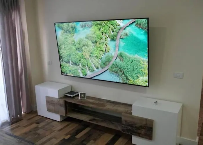Casa Totalmente Renovada En Zona Muy Tranquila!!! Vistas Al Mar Y Montana Semesterbostad