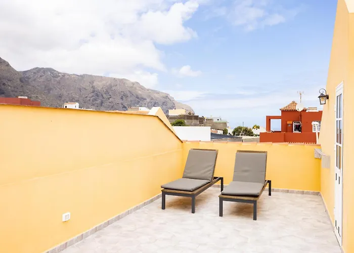 Casa Totalmente Renovada En Zona Muy Tranquila!!! Vistas Al Mar Y Montana Semesterbostad Buenavista Del Norte